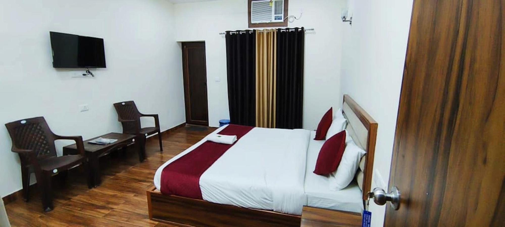 Luxury Rooms In Safdarjung Enclave Near Aiims & Safdarjung Hospital Нью-Дели Экстерьер фото