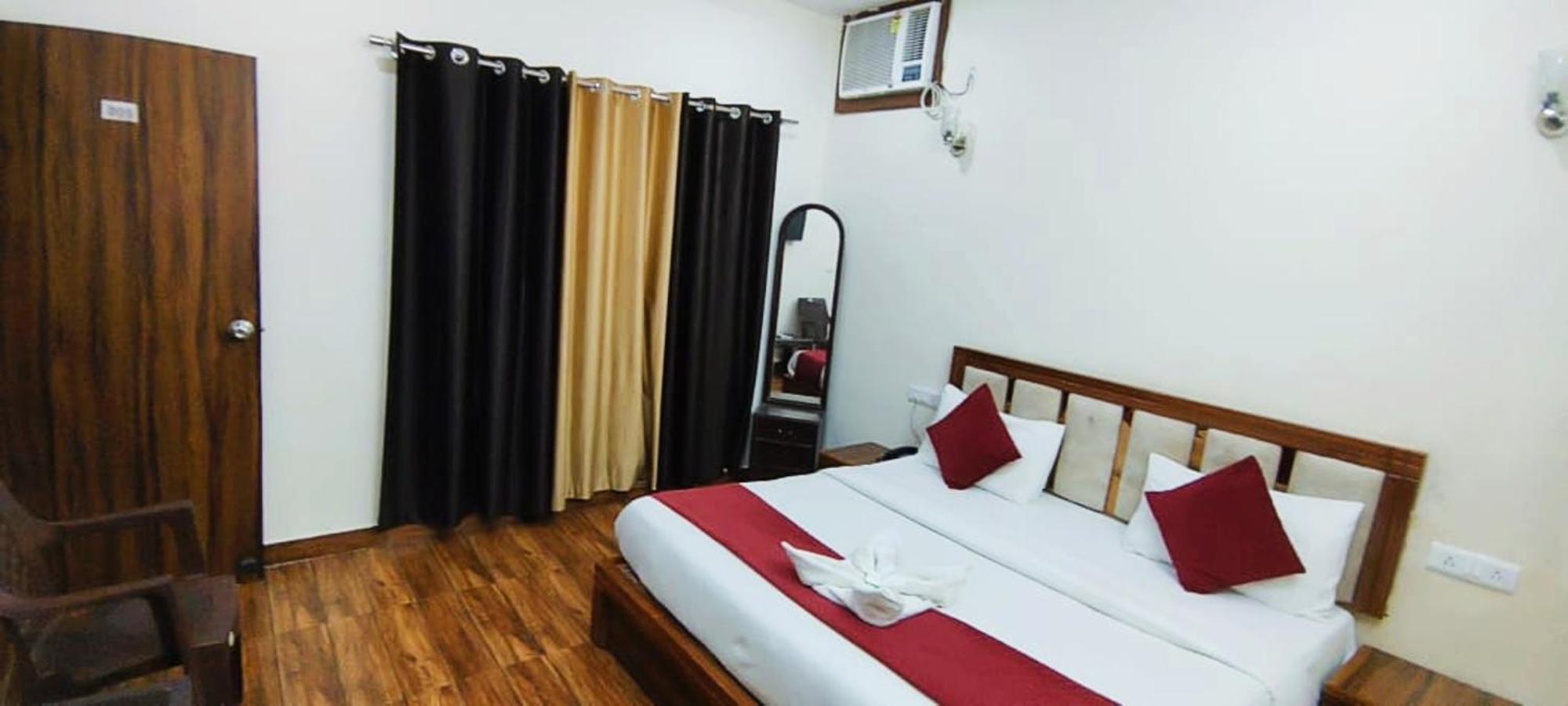 Luxury Rooms In Safdarjung Enclave Near Aiims & Safdarjung Hospital Нью-Дели Экстерьер фото